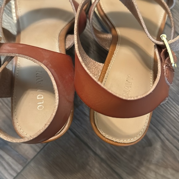 Brown Old Navy Heels - Picture 4 of 6